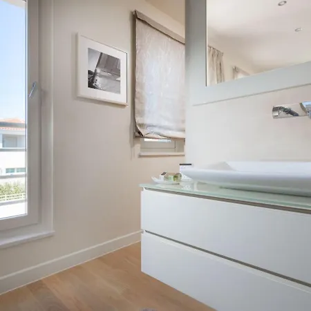 Luxurious In Vabriga With Swimming Pool