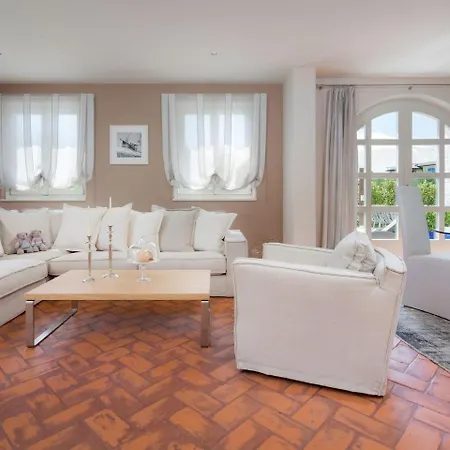 Luxurious In Vabriga With Swimming Pool Tar-Vabriga